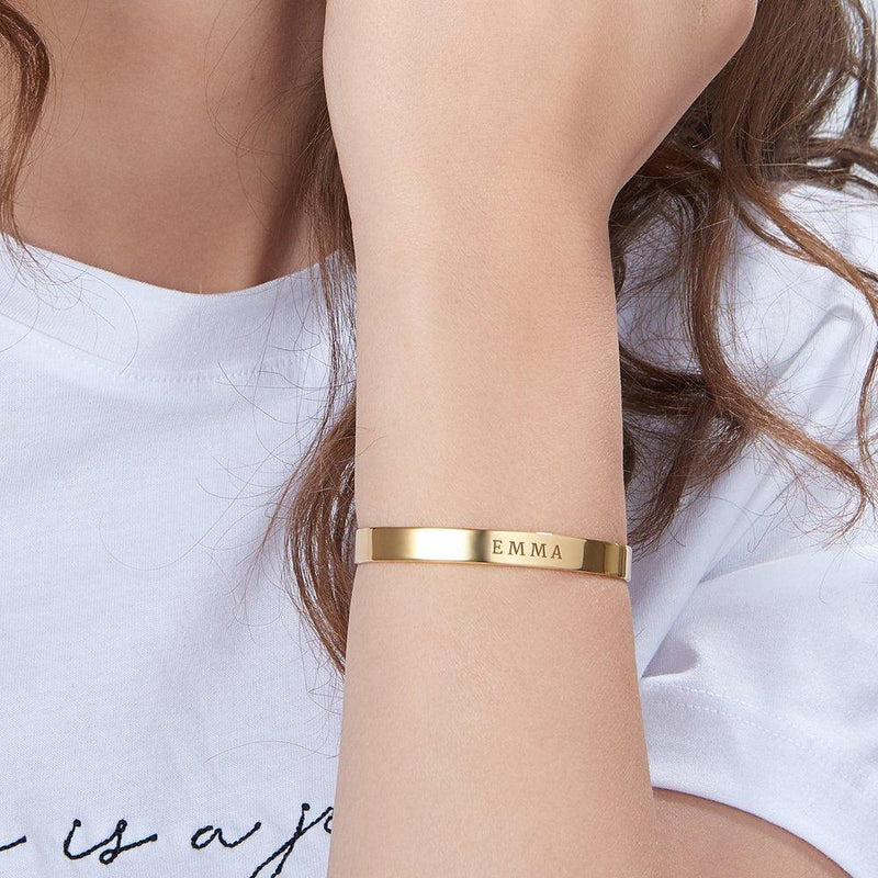 MY HEART BANGLE BRACELET detail view