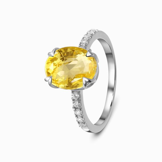 MAGIC CITRINE RING detail view