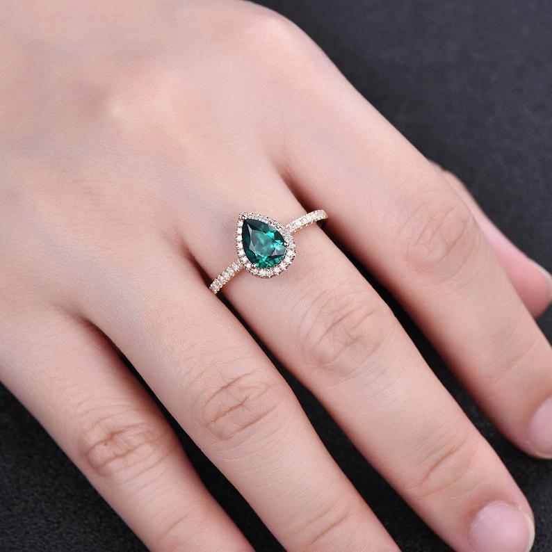 GREEN PEAR RING