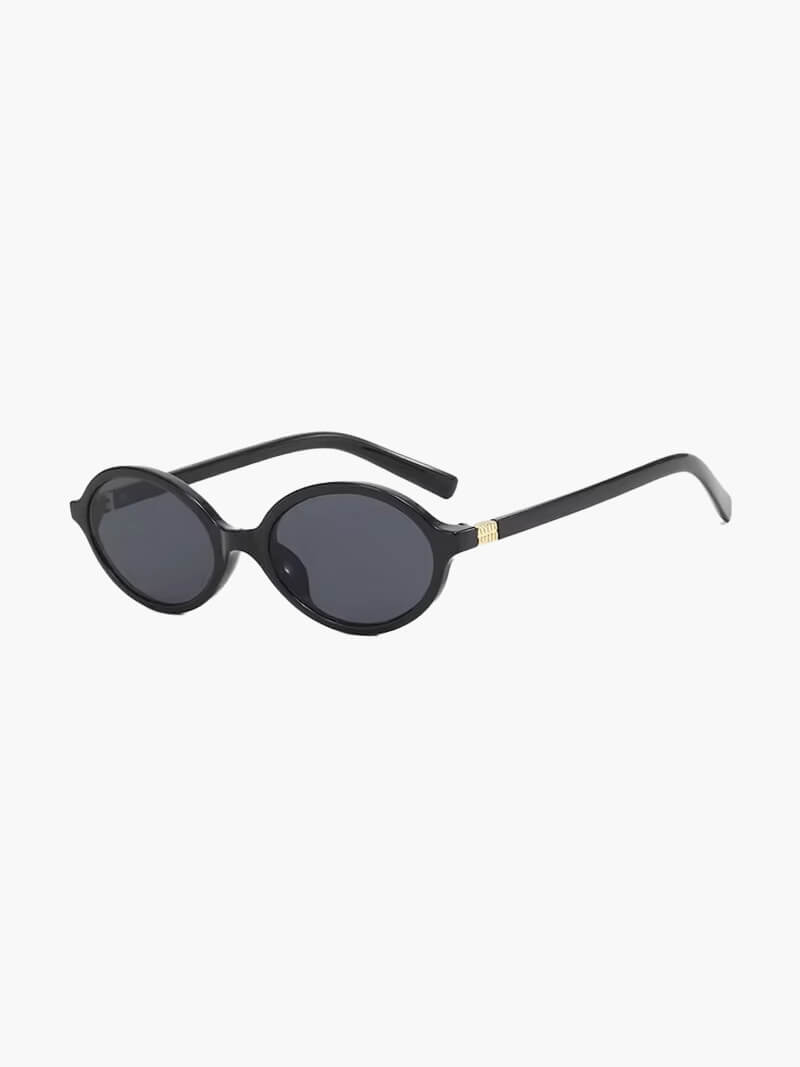 Clarence Oval Sunglasses detail view